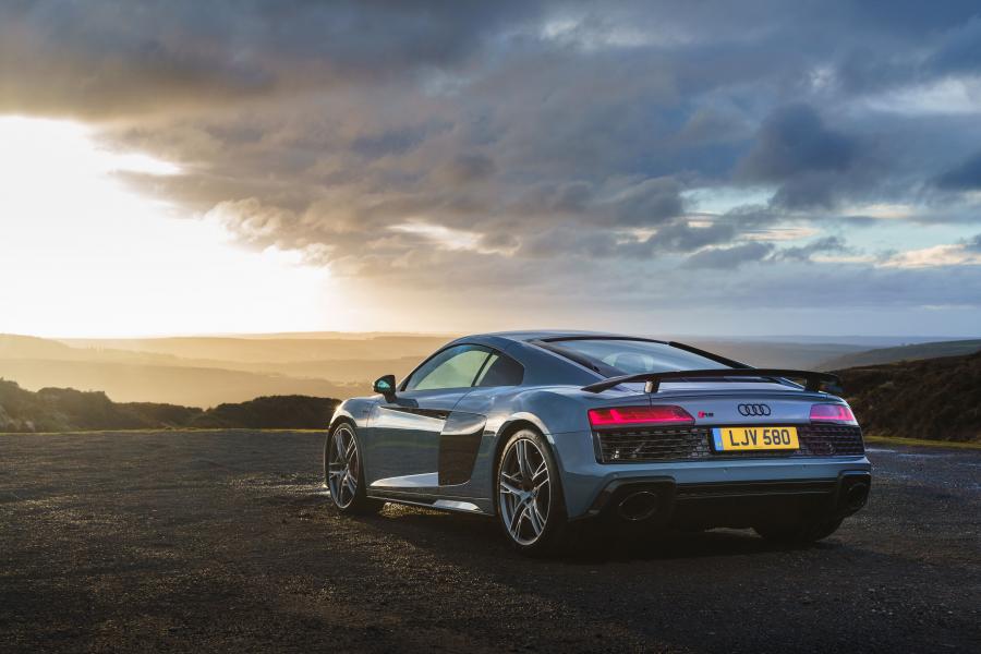  Audi R8 V10 Performance 2019 года  (UK) (фото 4 из 136)